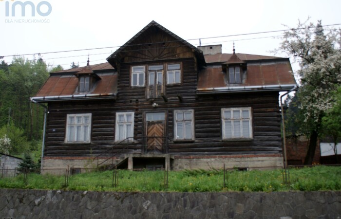 opolskie, krapkowicki, Kamienica w centrum miasta